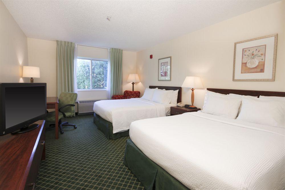 Fairfield Inn & Suites Beaumont Ngoại thất bức ảnh
